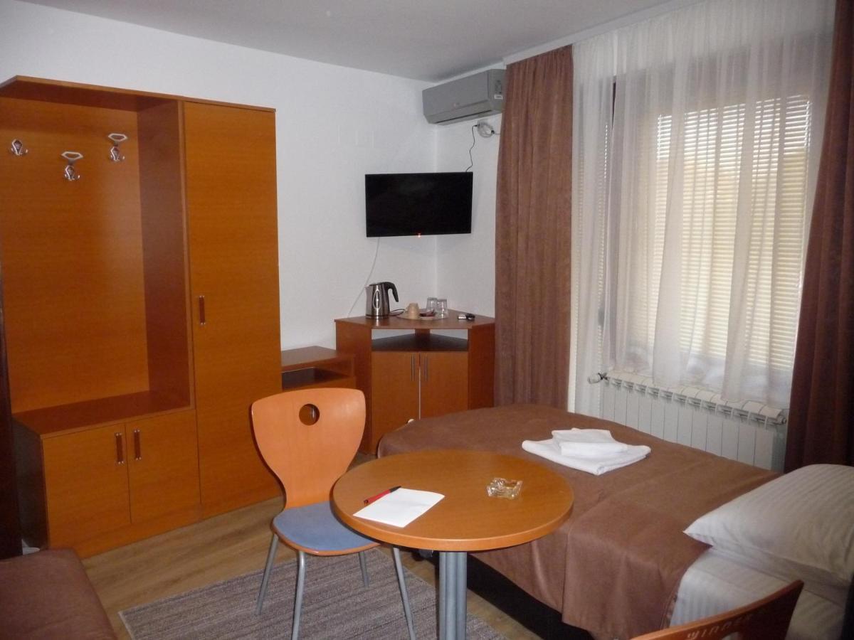Ni Sobe Rooms Aleksandar المظهر الخارجي الصورة
